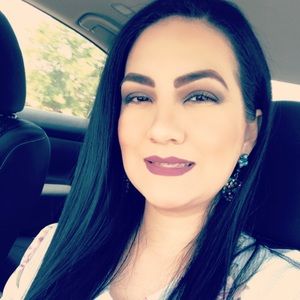 Meet your Posher, Cristina